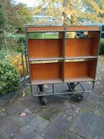 Oude zeer degelijke VINTAGE/  RETRO PTT pakket kast., Ophalen of Verzenden, Zo goed als nieuw, Hout, Overige typen