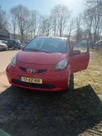 Toyota Aygo 1.0 12V Vvt-i 5DRS MMT 2007 airco Rood automaat, Zwart, 4 stoelen, 68 pk, Origineel Nederlands