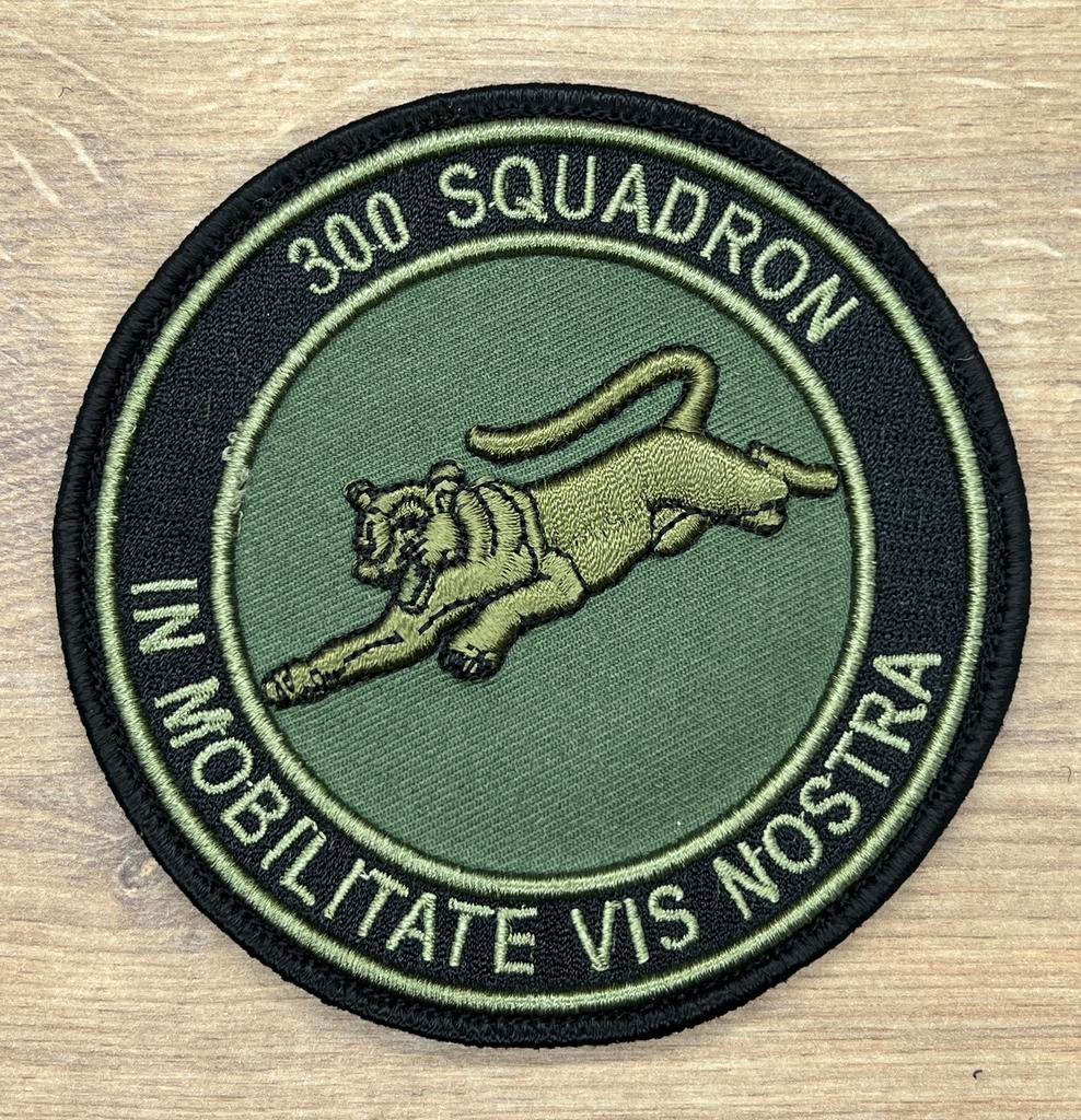 Te koop Patch RNLAF 300 SQN Squadron Patch Green, Verzenden, Zo goed als nieuw, Patch, Badge of Embleem