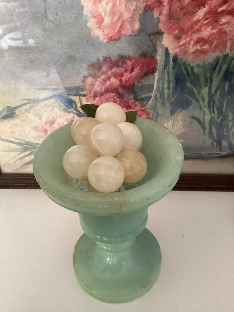 Antieke tros albast druiven te koop, Ophalen of Verzenden