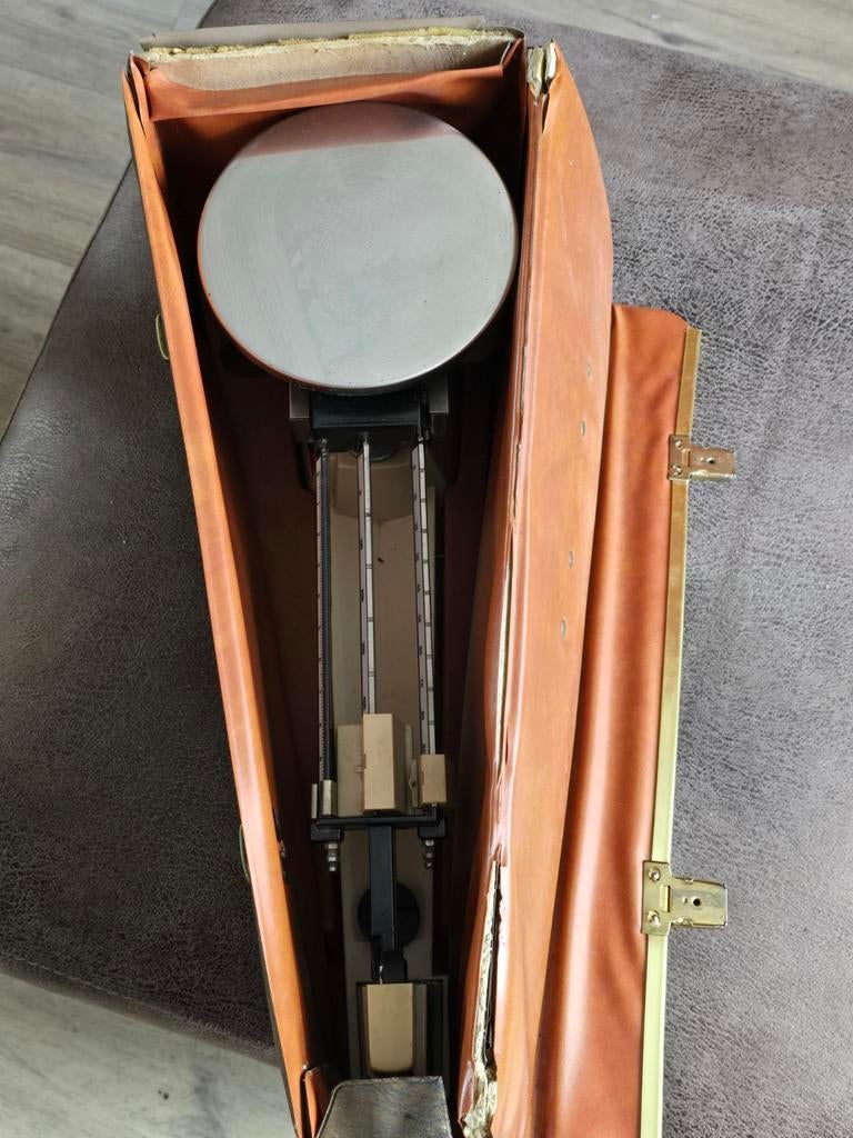 Ohaus Triple Beam Balans Weegschaal 2610g met gewichten, Ophalen, Zo goed als nieuw, Precisieweegschaal, Minder dan 50 kg