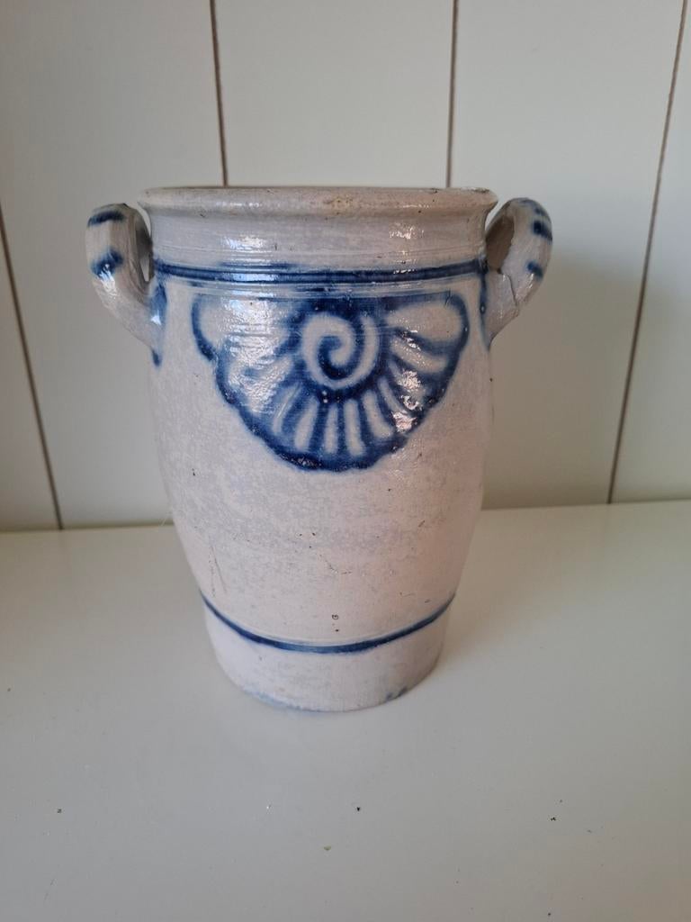 Oude aardewerk pot met oren en blauwe decoratie, Antiek en Kunst, Ophalen of Verzenden