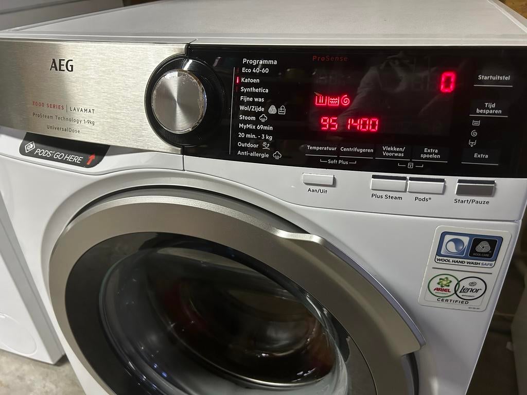 AEG 7000 Series Lavanat Wasmachine - 9kg ProSense, Witgoed en Apparatuur, 1200 tot 1600 toeren, Q, Ophalen of Verzenden, Zo goed als nieuw