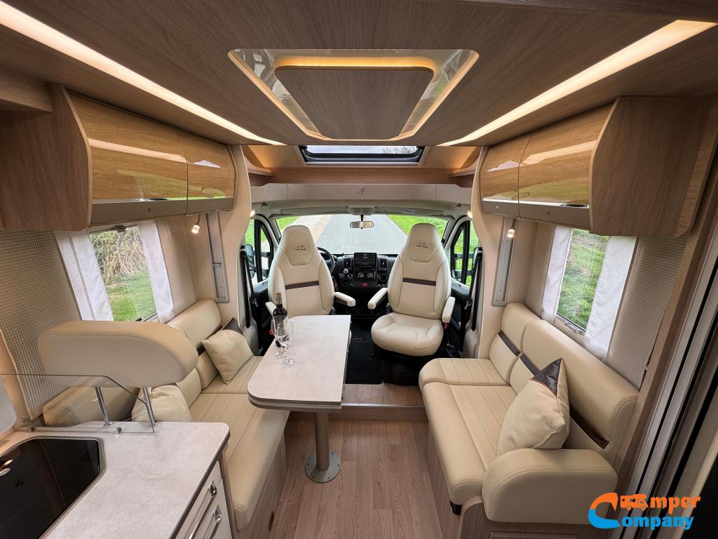 Rapido 696 F Premium Edition Queensbed/ Hefbed /Face to face, Caravans en Kamperen, Campers, Fiat, 7 tot 8 meter, Bedrijf, Rapido