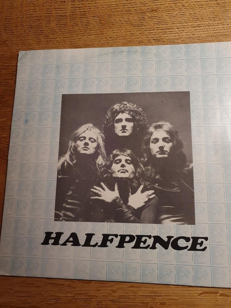 Queen Live LP - Halfpence, Ophalen of Verzenden, Gebruikt