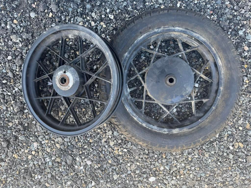 Setje velgen Gilera Citta met 1 band, Ophalen of Verzenden, Gebruikt, Overige typen