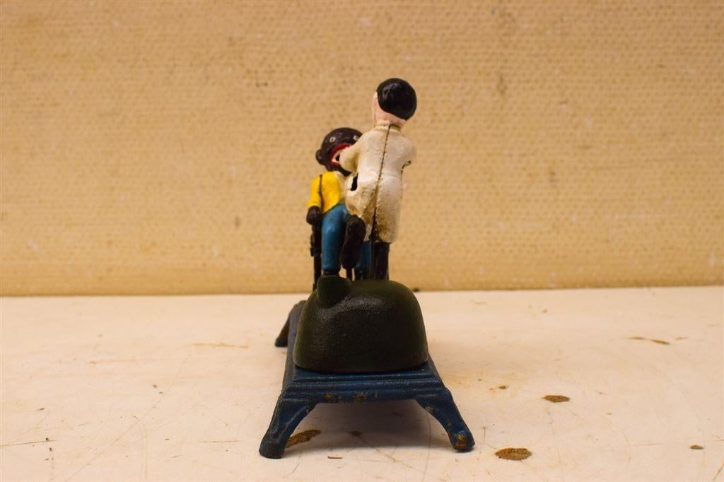 Gietijzeren beeld van een tandarts met patiënt 51212, Ophalen of Verzenden, Gebruikt, Dier