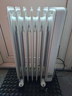 DeLonghi Oliegevulde Radiator - Compact en Efficiënt, Gebruikt, Kachel, Minder dan 60 cm, Ophalen of Verzenden