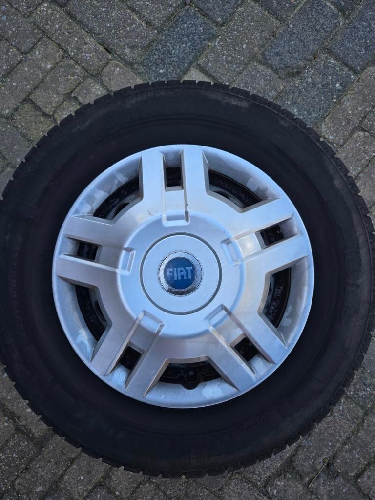 4 Banden stalen velgen 5x188 Fiat Ducato, evt 2 wieldop, Ophalen, 15 inch, Banden en Velgen, All Season