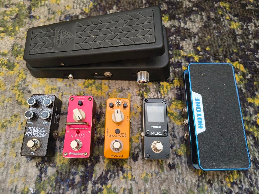 Pedaalbundel te koop - fuzz wah drive distortion en meer, Ophalen of Verzenden, Zo goed als nieuw