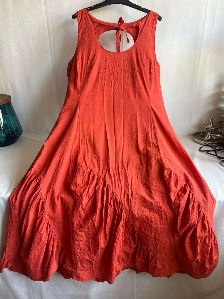 ART zomerjurk oranje zonder mouw valt over de knie L, Kleding | Dames, Ophalen of Verzenden, Zo goed als nieuw, Oranje, Onder de knie