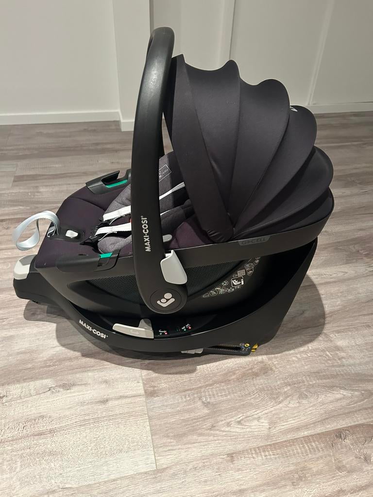 Maxi-Cosi Pebble 360 i-size baby autostoeltje + Familyfix, Kinderen en Baby's, Autostoeltjes, Ophalen, Zo goed als nieuw, Isofix