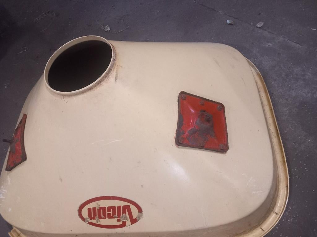 Losse vicon kunsmestbak, Ophalen