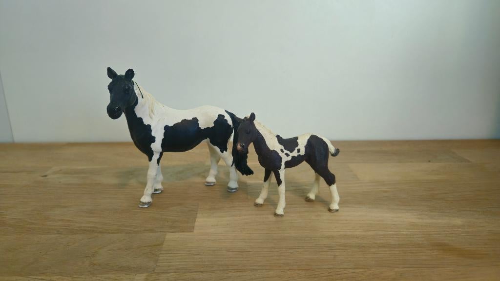 schleich pinto moeder met veulen, Ophalen of Verzenden, Gebruikt, Paard, Beeldje of Figuurtje