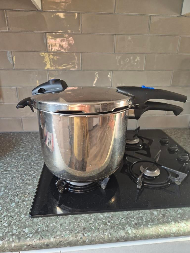 Fissler Blue-Point snelkookpan, Huis en Inrichting, Keuken | Potten en Pannen, Ophalen, Gebruikt, Rvs, Kookpan of Snelkookpan