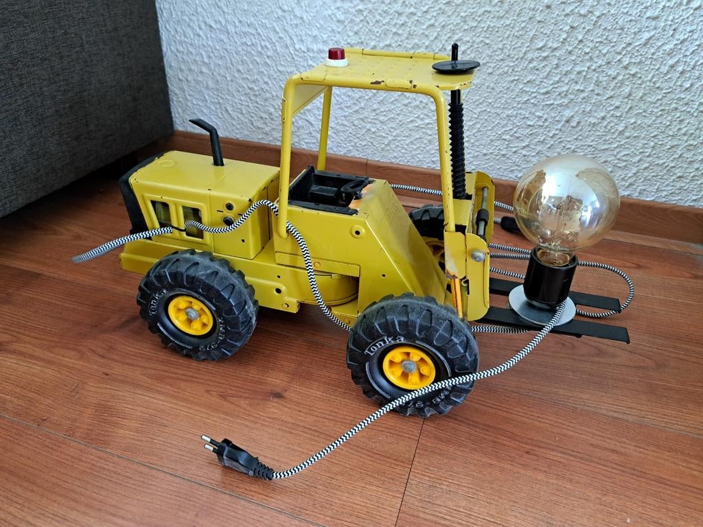 Stoere Tonka heftruck lamp, Ophalen, Minder dan 50 cm