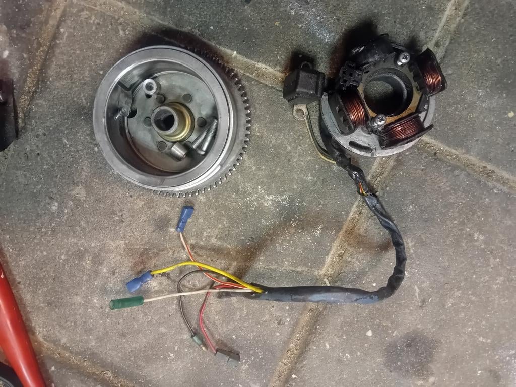 Ontsteking tomos, 4spoels met pick-up en starterkrans., Fietsen en Brommers, Ophalen of Verzenden, Gebruikt, Overige typen, Tomos