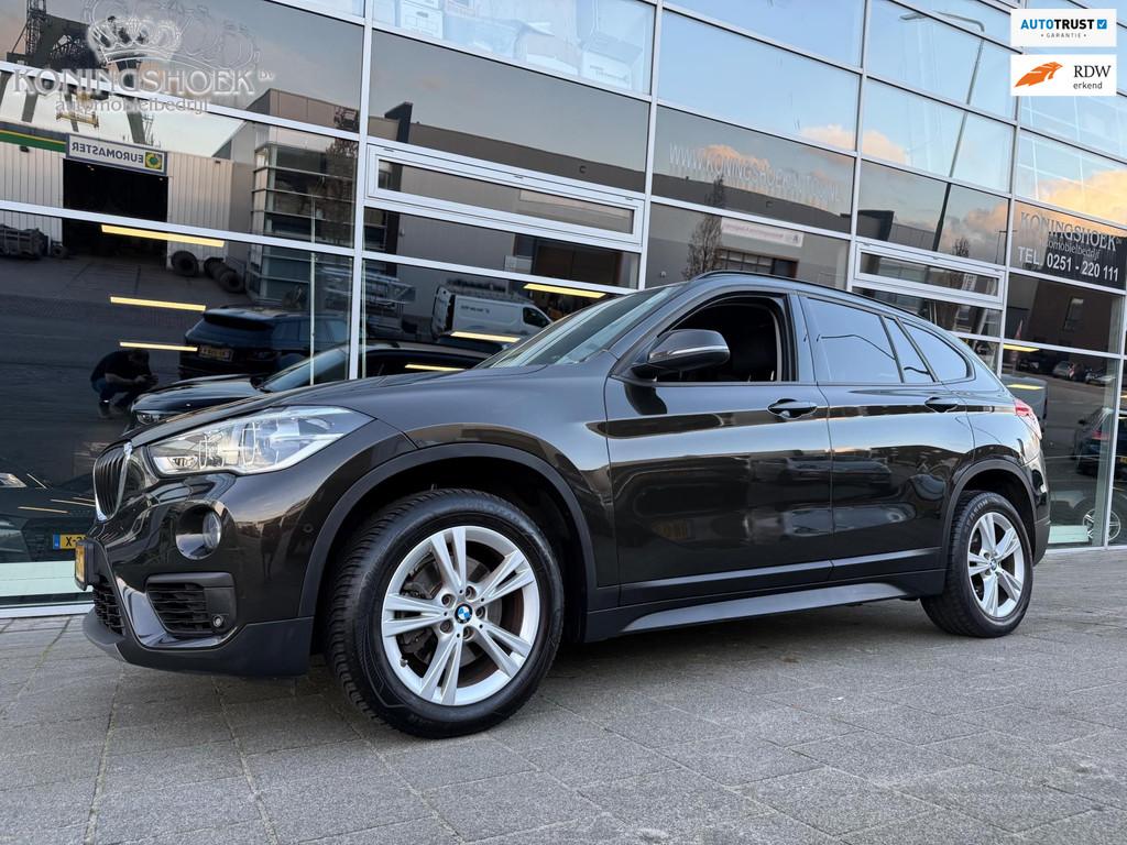 BMW X1 SDrive18i, Auto's, BMW, Stof, Gebruikt, Bruin, LED verlichting