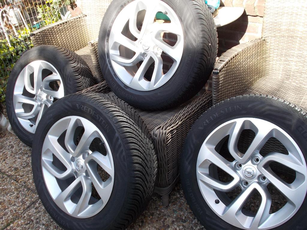 OPEL CROSSLANDX 16 INCH ALL SEASON BANDEN VREDENSTEIN 7 MM, Auto-onderdelen, Banden en Velgen, Ophalen, 16 inch, Banden en Velgen