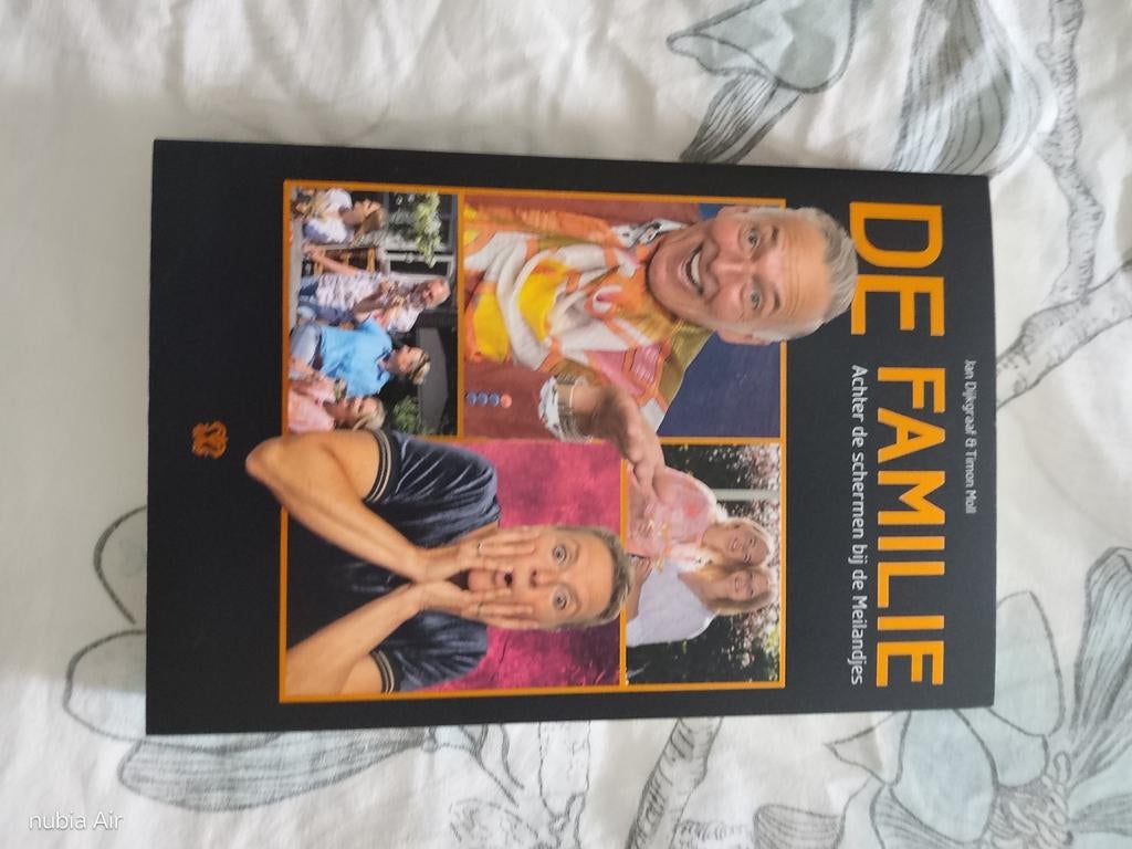 De Familie Meiland: Achter de schermen bij de Meilandjes, Ophalen