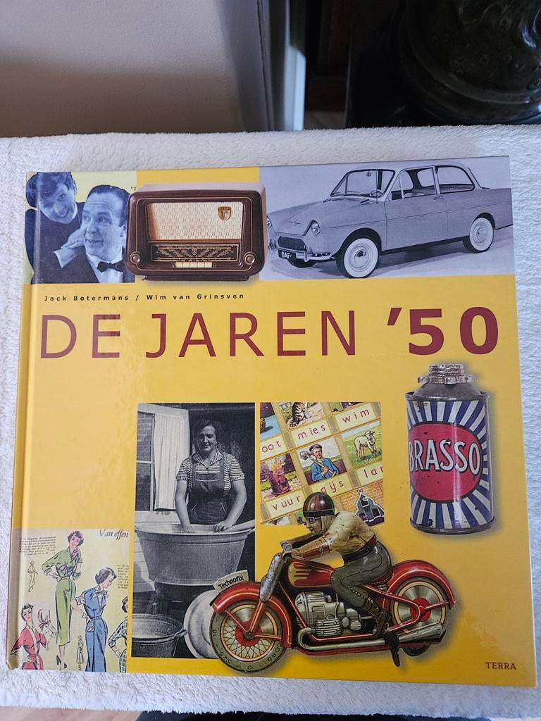 De Jaren '50 - Boek over het dagelijks leven in de jaren '50, Ophalen of Verzenden, 20e eeuw of later, Gelezen, Jack Botermans / Wim van Grinsven