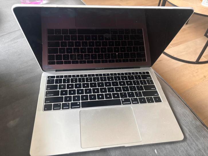 MacBook Air (2019) - Defect scherm, Computers en Software, Apple Macbooks, Refurbished, MacBook Pro, 13 inch, Onbekend, 128 GB of minder