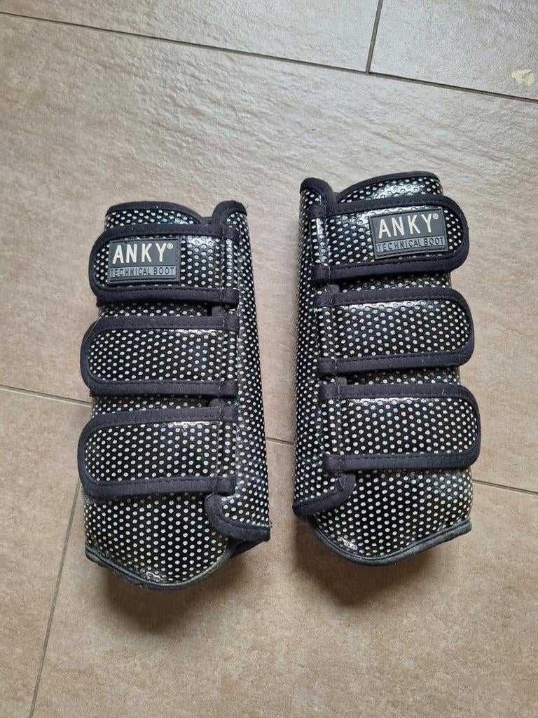 Zwarte Anky beschermers, Ophalen of Verzenden