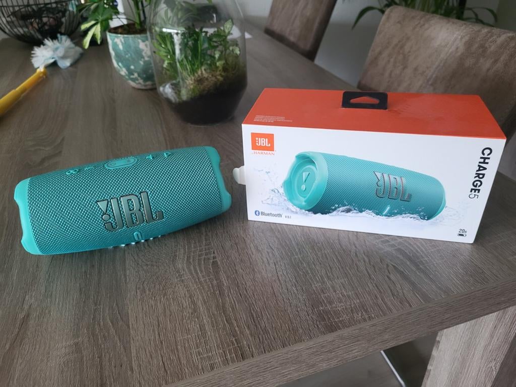 JBL Charge 5, Ophalen of Verzenden, Zo goed als nieuw