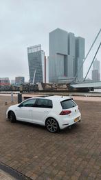 Volkswagen Golf 7.5 GTI PERFORMANCE 7 DSG 2017 PANO FULL!!, Auto's, Volkswagen, 4 cilinders, Wit, 1600 kg, 1308 kg