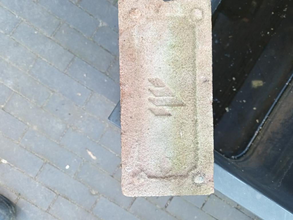 Gratis af te halen wienerberger  vuilwerksteen 21x10x5, Ophalen of Verzenden, Gebruikt, Bakstenen