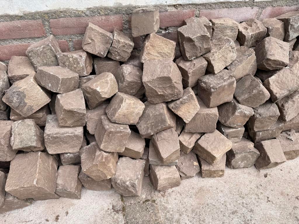 Partij stenen gratis af te halen, Ophalen, Gebruikt