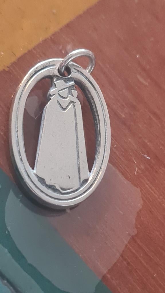 Uniek Zilveren Sandeman Port/Sherry hangertje, Overige merken, Gebruikt, Ophalen of Verzenden, 1 bedel