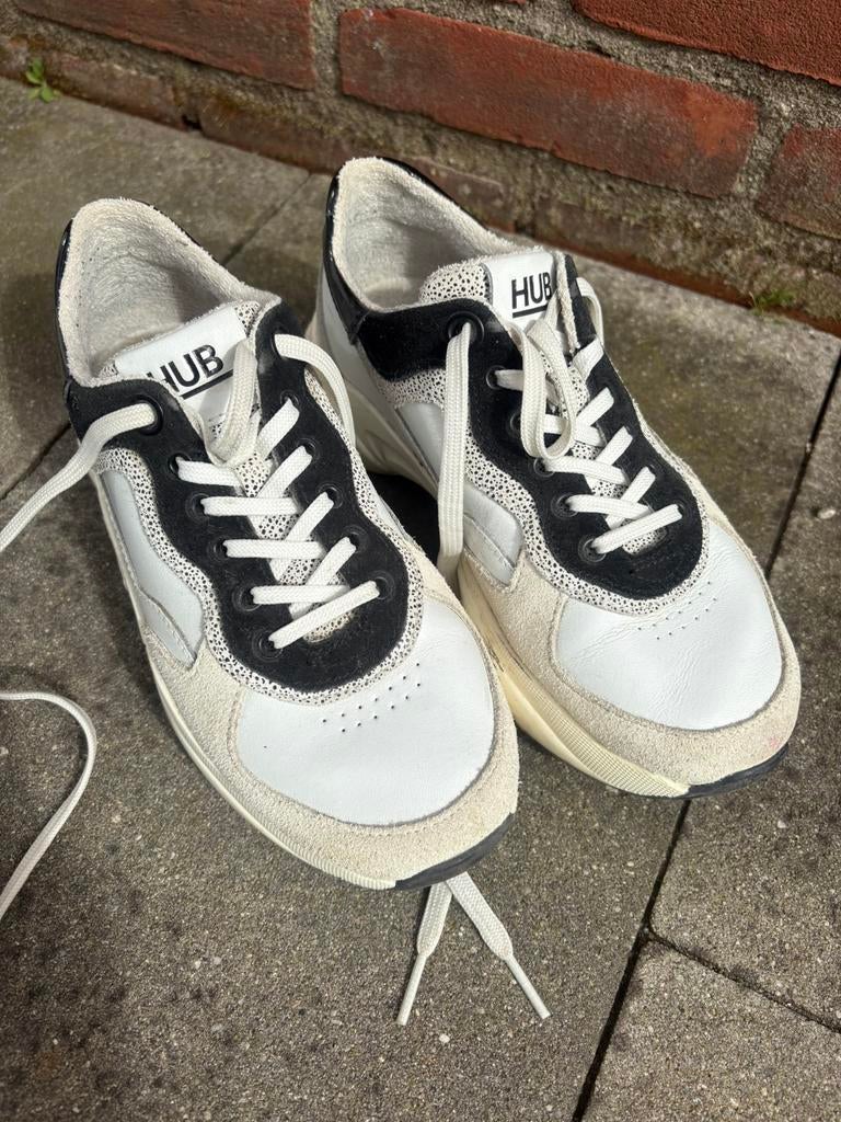 Schoenen sneakers, Ophalen of Verzenden, Zo goed als nieuw, Sneakers of Gympen