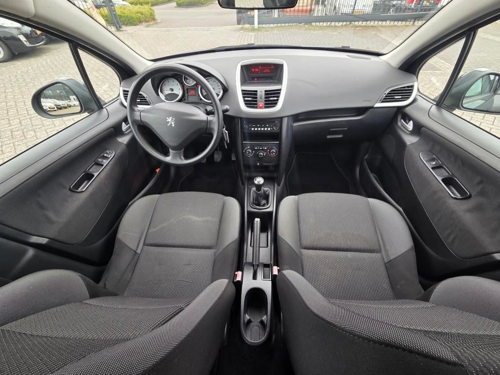 Peugeot 207 SW 1.4 VTi Style-TREKHAAK, Voorwielaandrijving, Euro 5, Gebruikt, Origineel Nederlands