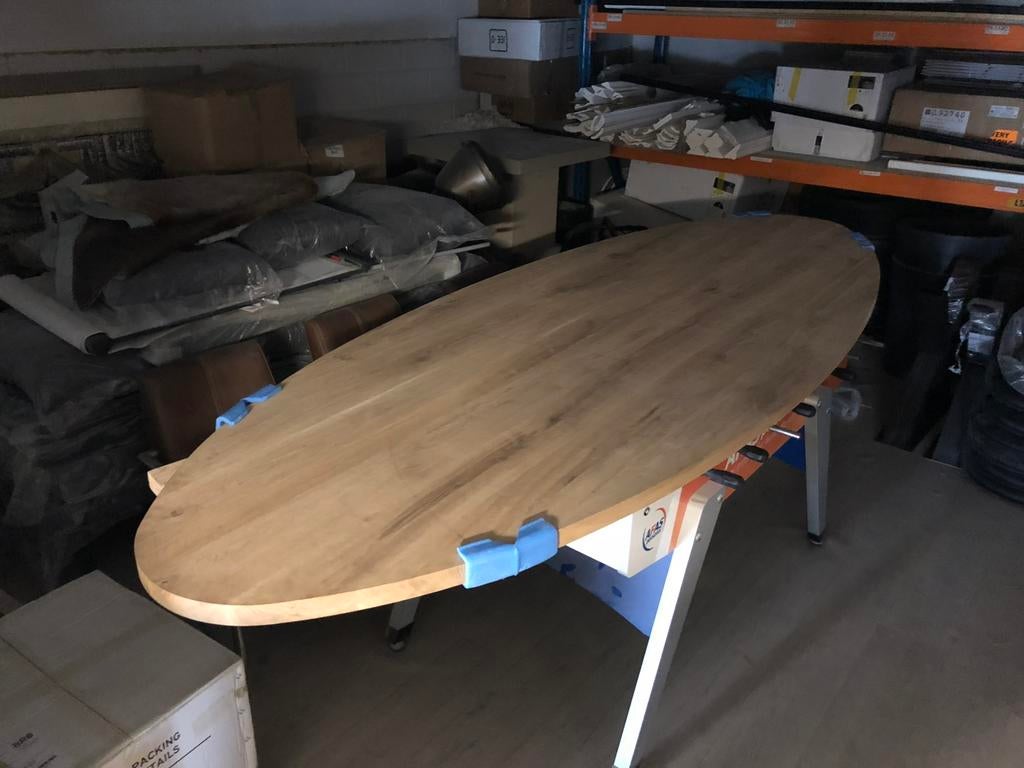 Ovaal eiken tafel - 300 x 110 cm - nieuw, moet weg, 100 tot 150 cm, Eikenhout, Ophalen of Verzenden, Vijf personen of meer