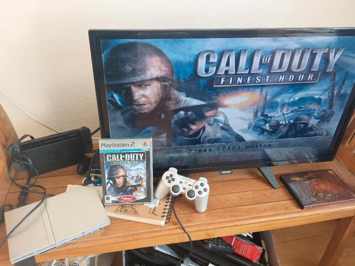 PS1 + PS2 Consoles (Read description), Spelcomputers en Games, Spelcomputers | Sony PlayStation 1, Gebruikt, Met 3 controllers of meer