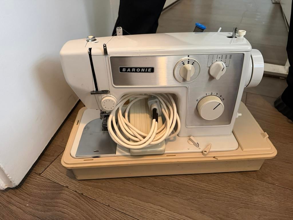 Naaimachine, Ophalen of Verzenden, Zo goed als nieuw, Naaimachine, Overige merken