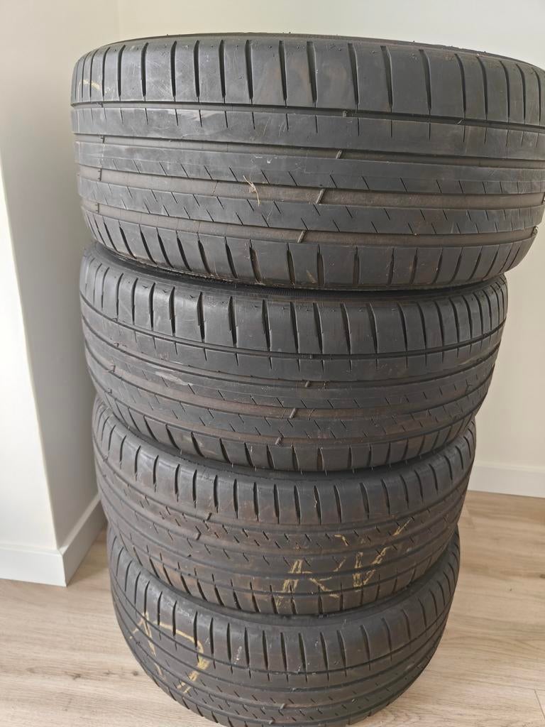 4x Michelin Pilot Sport 4 Zomerbanden 235/45 ZR18 - DOT 1119, Auto-onderdelen, Banden en Velgen, Ophalen, 18 inch, Gebruikt, 235 mm