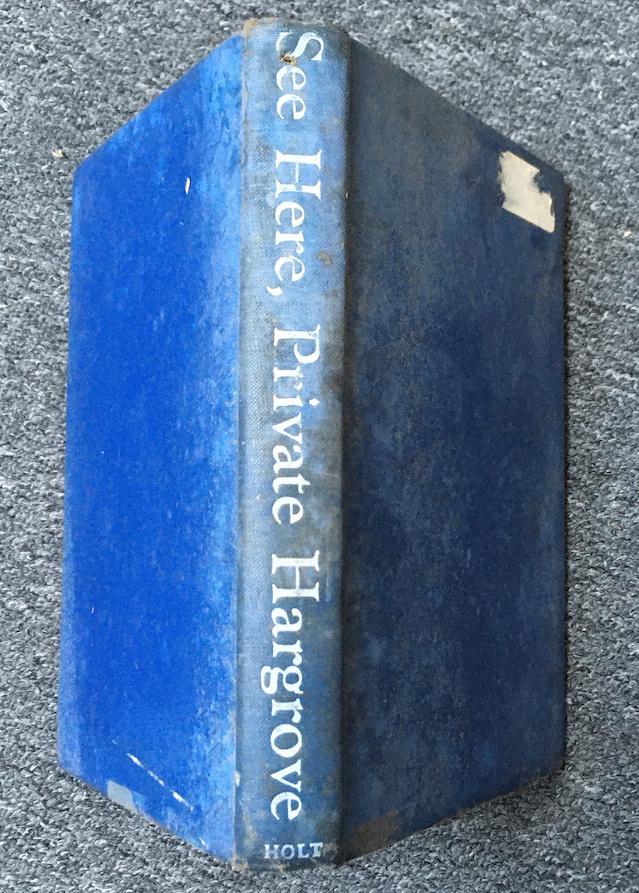 See Here Private Hargrove WW2 Story 1942 The Charlotte News, Verzamelen, Militaria | Tweede Wereldoorlog, Boek of Tijdschrift