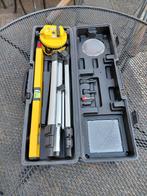 Laserwaterpas met statief en koffer, Ophalen, Zo goed als nieuw