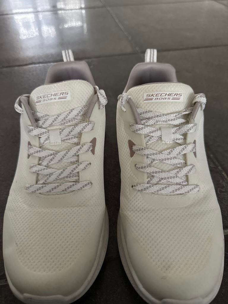 Skechers Bobs Squad Wit Dames Sneakers - Maat 38.5, Ophalen of Verzenden, Zo goed als nieuw, Wit, Sneakers of Gympen