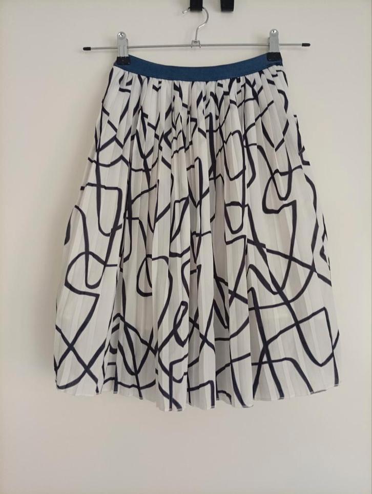 LEVV midi plisse rok crème maat 12 (146/152), Kinderen en Baby's, Kinderkleding | Maat 146, Gebruikt, Meisje, Jurk of Rok, Ophalen of Verzenden