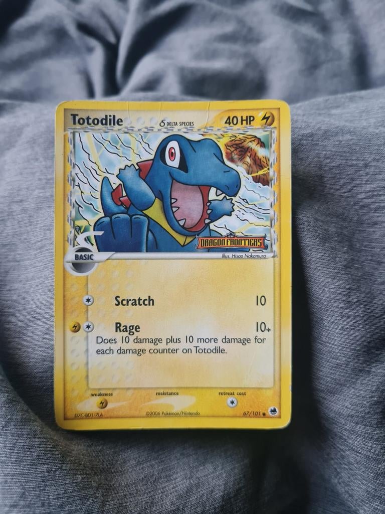 Totodile 67/101 Dragon frontiers reverse holo pokemon card, Ophalen of Verzenden, Gebruikt