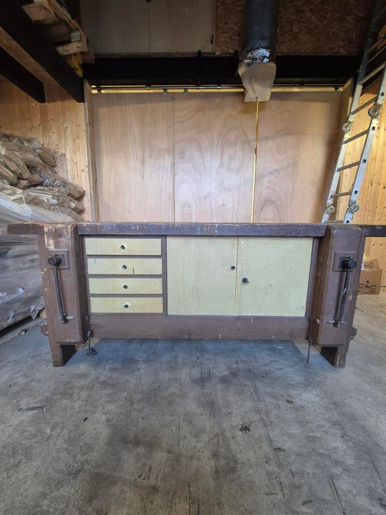 Massief houten nostalgische timmermans werkbank, Doe-het-zelf en Verbouw, Werkbanken, Ophalen