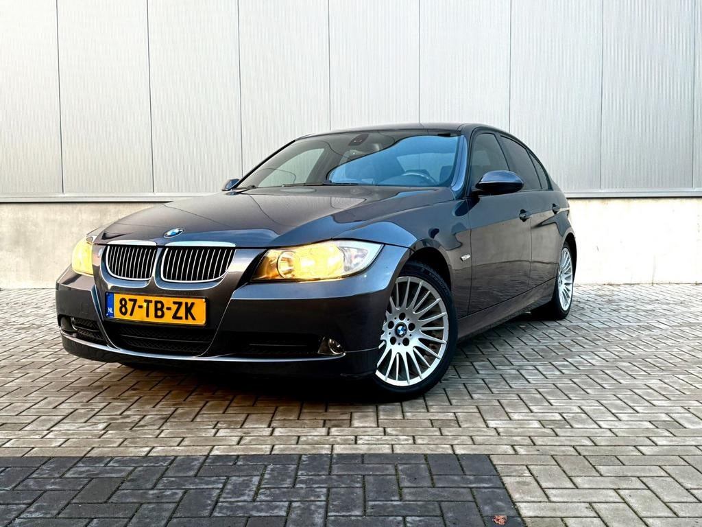BMW 320i | Vol | Nieuw Diff & Banden | Terra Leder | CarPlay, Achterwielaandrijving, 4 cilinders, Handgeschakeld, Particulier