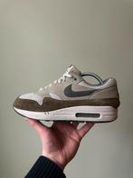 Nike Air Max 1 Olive / 43, Overige kleuren, Ophalen of Verzenden, Sneakers of Gympen, Zo goed als nieuw