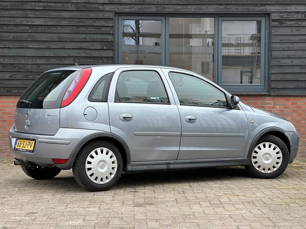 Opel Corsa 1.2-16V Silverline I nieuwe APK, Auto's, Opel, Voorwielaandrijving, 450 kg, Gebruikt, 31 €/maand
