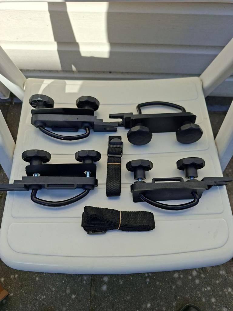 Universeel beugel set voor dakkoffer., Ophalen of Verzenden