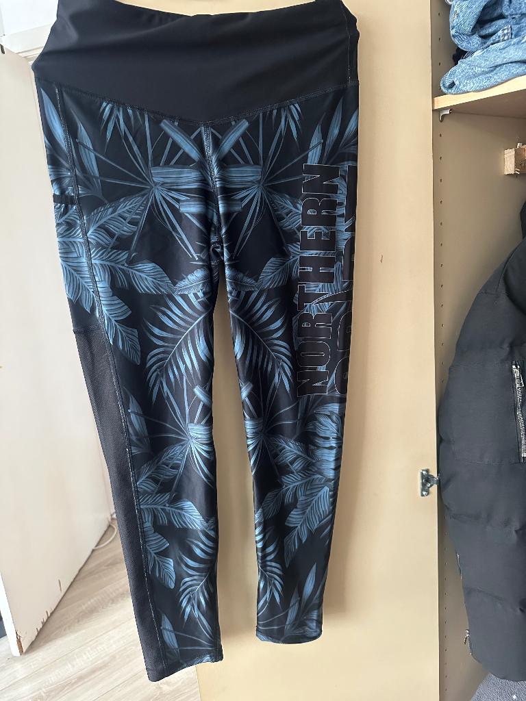 1 euro per stuk dames  kleding pakket maat M/L, Ophalen of Verzenden, Zo goed als nieuw, Maat 38/40 (M)