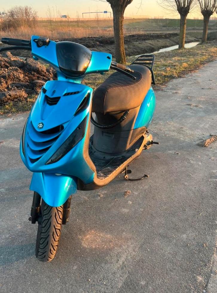 Zip 2t 70cc, Fietsen en Brommers, Scooters | Piaggio, Ophalen